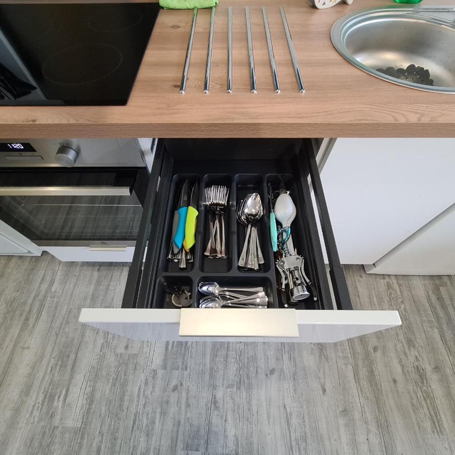 T2 Guynemer Rdc Wifi à 80m Linge De Lit Fourni Appartement *